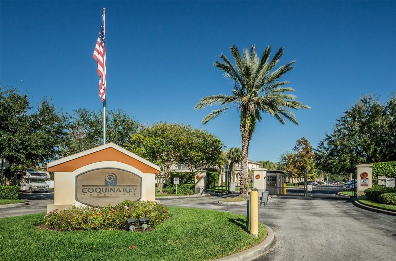3876 Island Way, Saint Petersburg, FL 33705 Photo