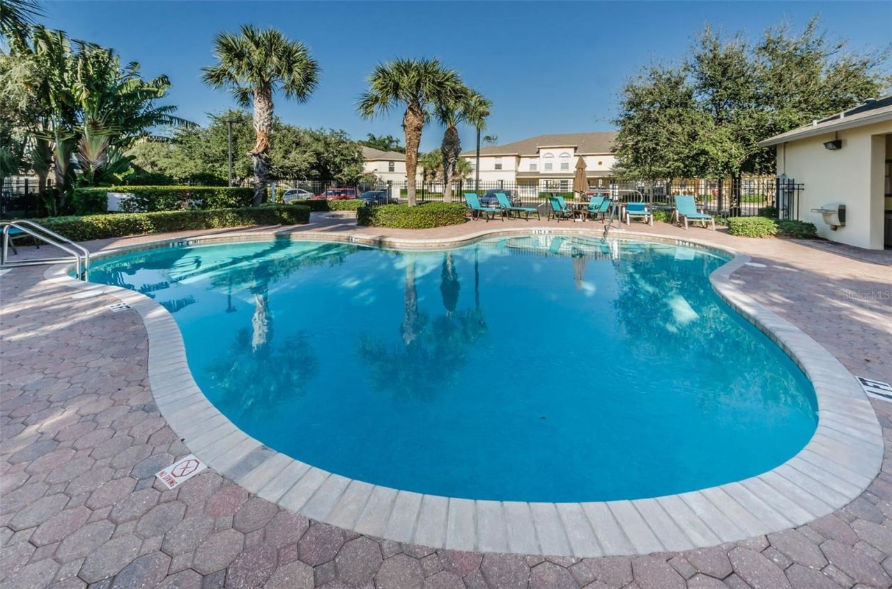 3876 Island Way, Saint Petersburg, FL 33705 Photo