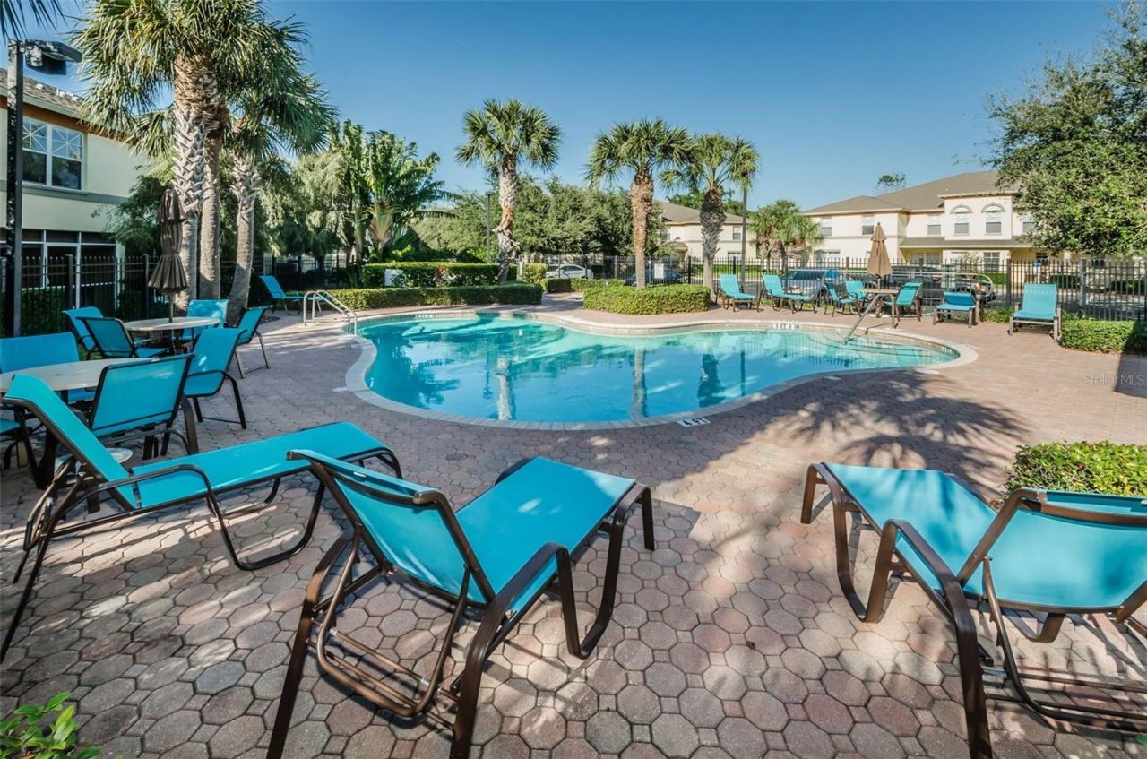 3876 Island Way, Saint Petersburg, FL 33705 Photo