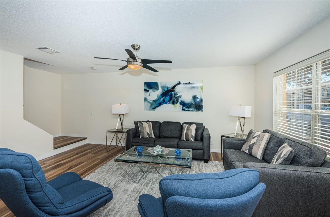 3876 Island Way, Saint Petersburg, FL 33705 Photo