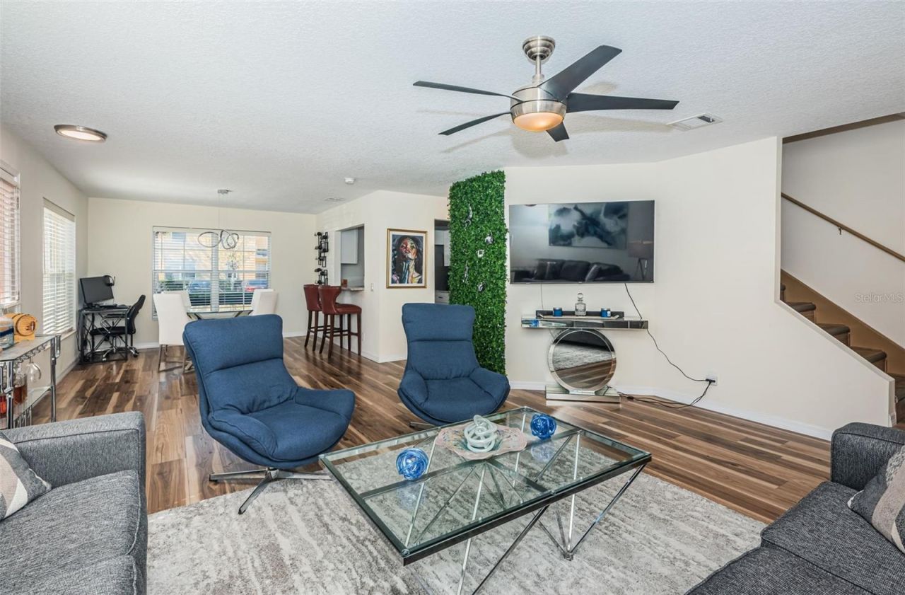3876 Island Way, Saint Petersburg, FL 33705 Photo