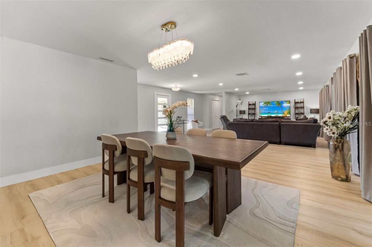 8648 14th Way N, Unit FL, Saint Petersburg, FL 33702 Photo