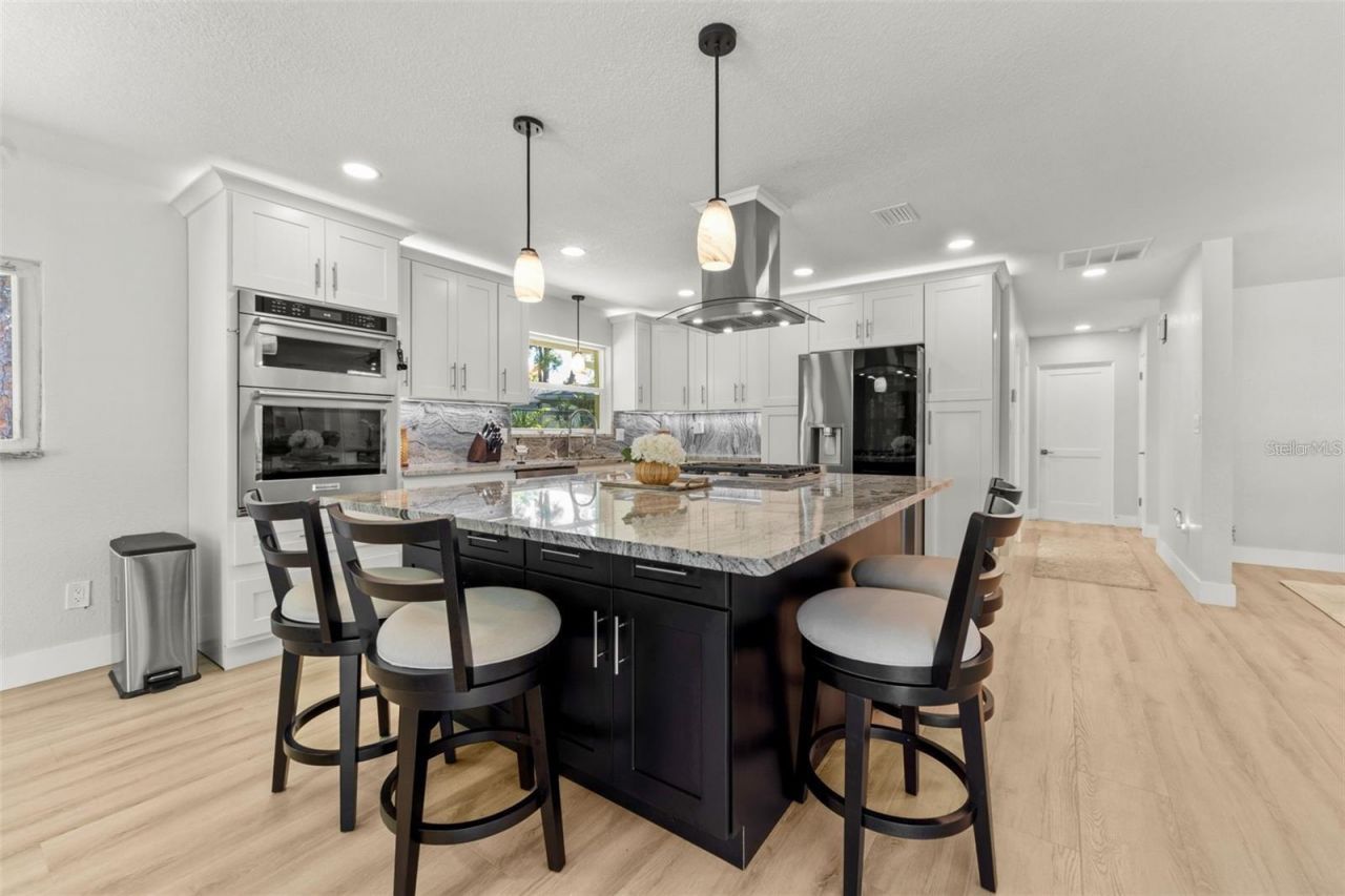 8648 14th Way N, Unit FL, Saint Petersburg, FL 33702 Photo