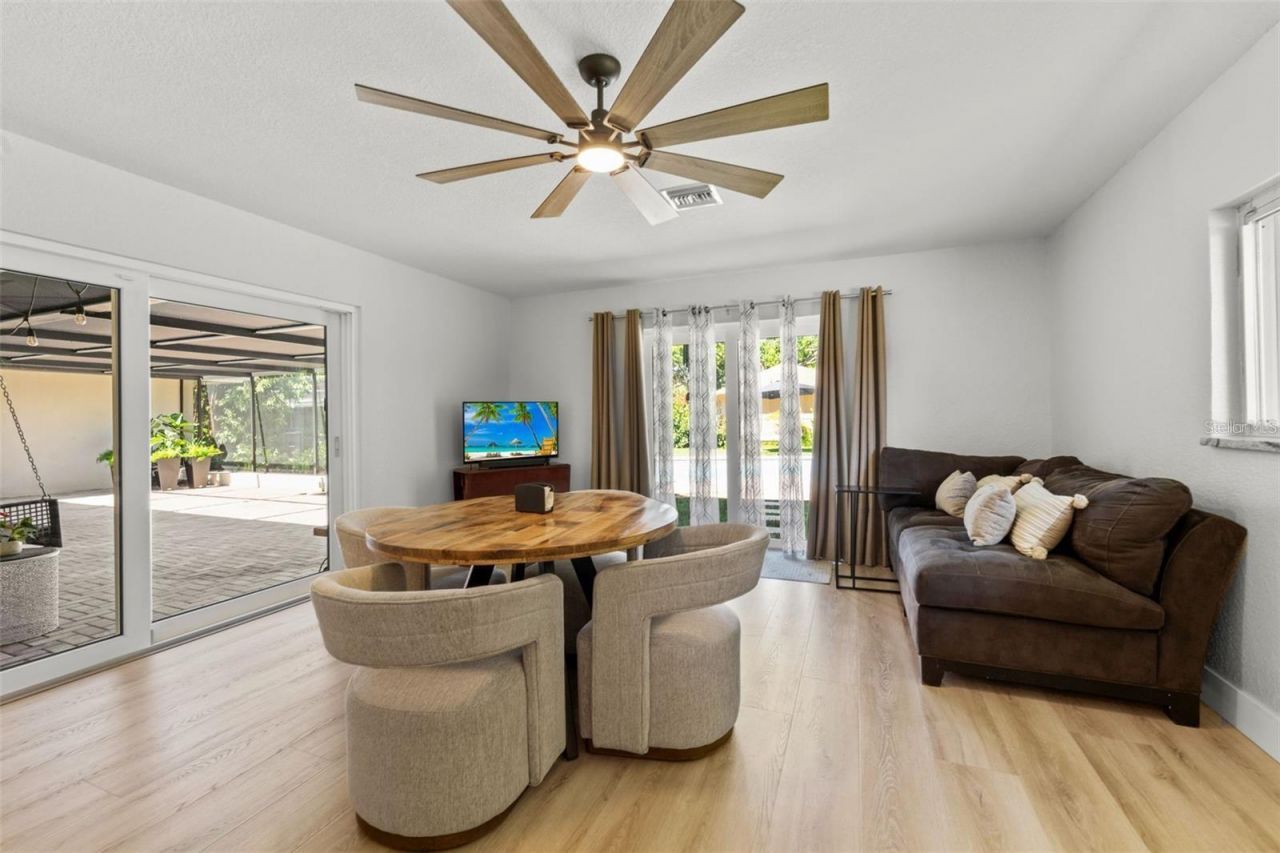 8648 14th Way N, Unit FL, Saint Petersburg, FL 33702 Photo