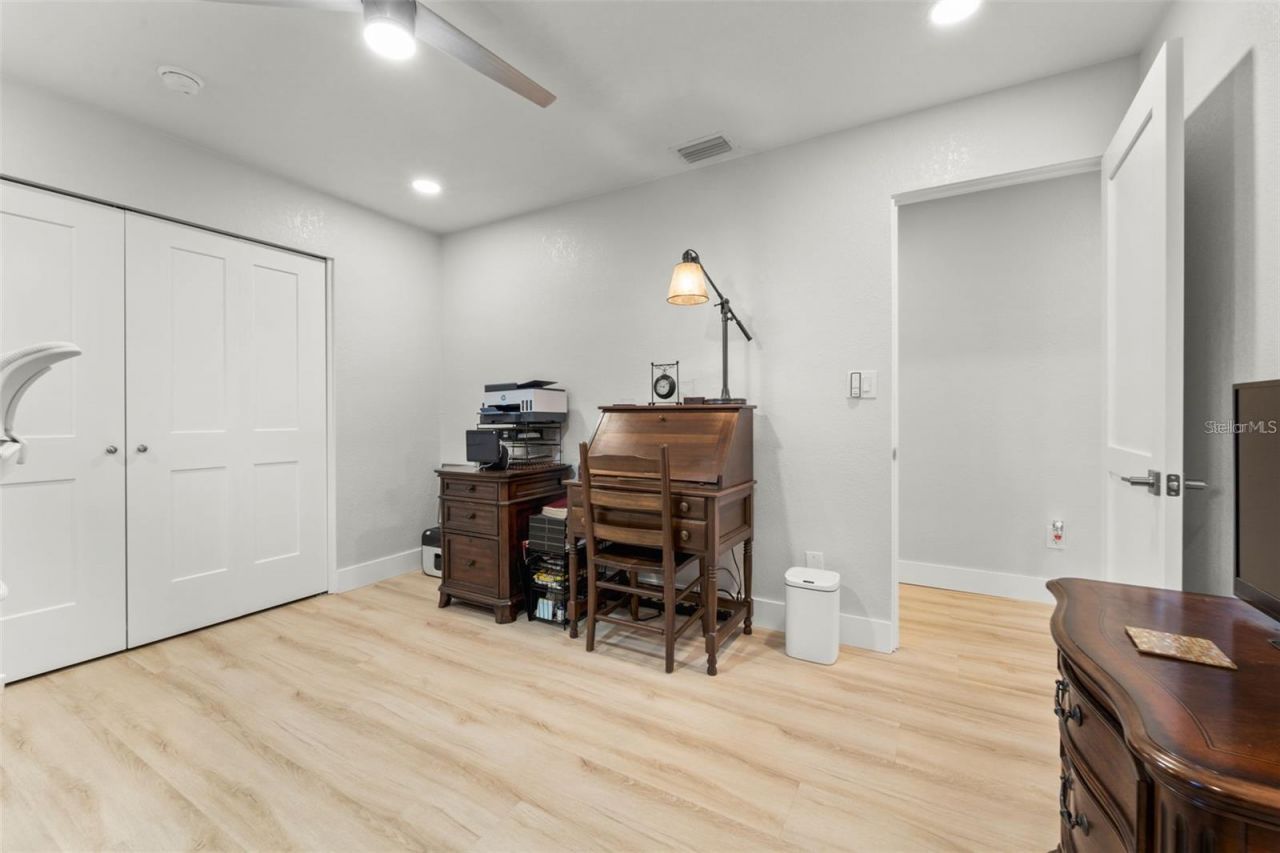 8648 14th Way N, Unit FL, Saint Petersburg, FL 33702 Photo