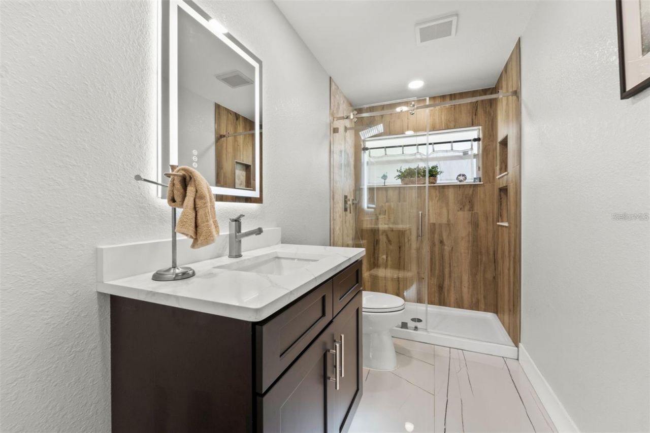 8648 14th Way N, Unit FL, Saint Petersburg, FL 33702 Photo