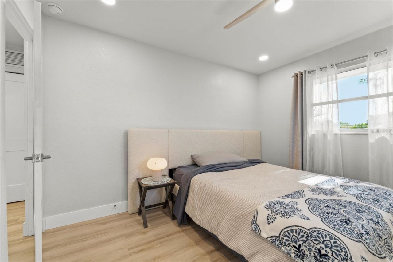 8648 14th Way N, Unit FL, Saint Petersburg, FL 33702 Photo