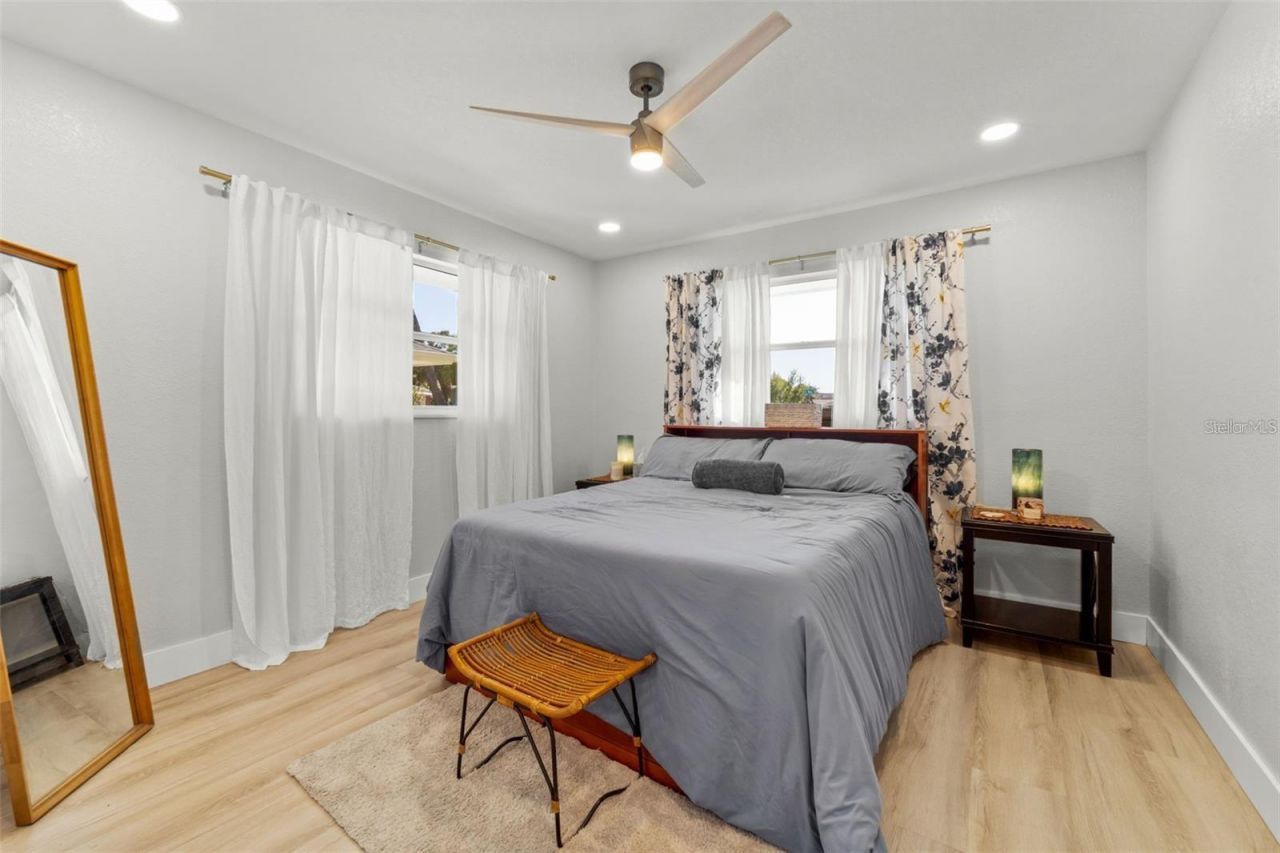 8648 14th Way N, Unit FL, Saint Petersburg, FL 33702 Photo