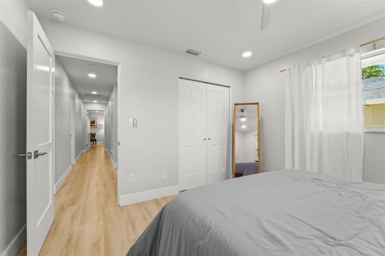 8648 14th Way N, Unit FL, Saint Petersburg, FL 33702 Photo