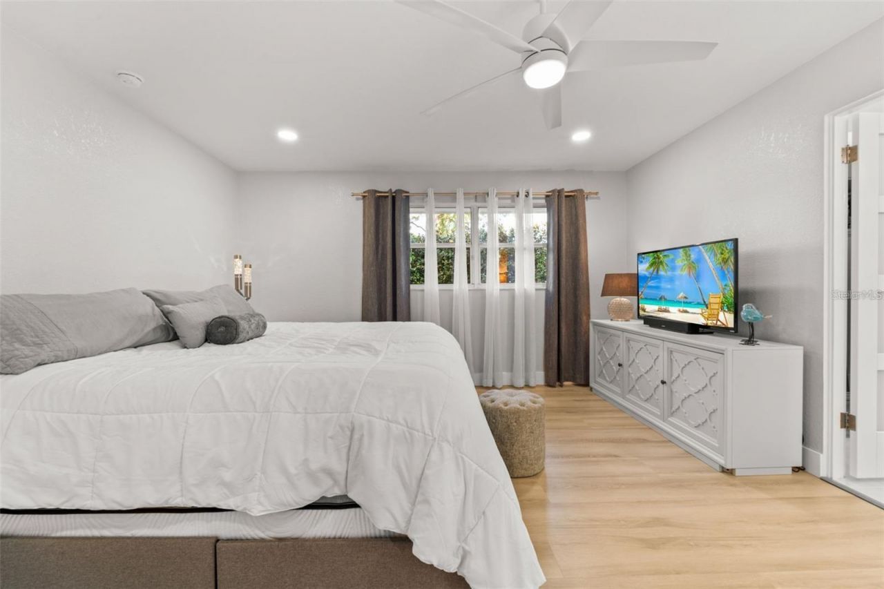 8648 14th Way N, Unit FL, Saint Petersburg, FL 33702 Photo