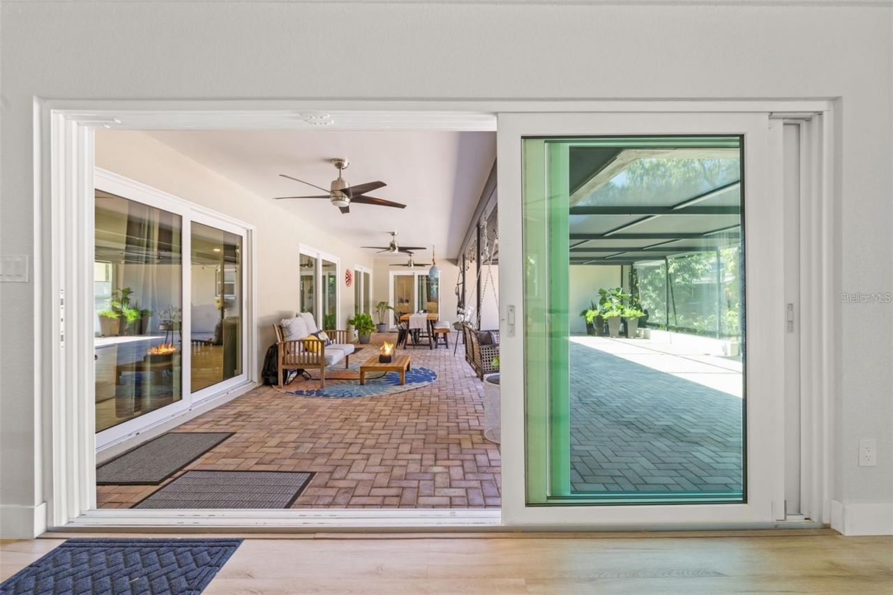 8648 14th Way N, Unit FL, Saint Petersburg, FL 33702 Photo