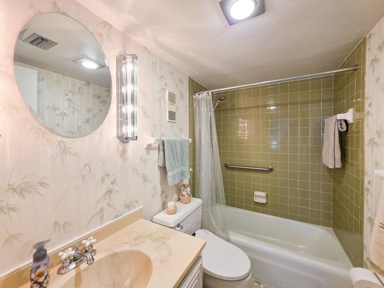 3606 S Peninsula Drive, Unit 605, Port Orange, FL 32127 Photo
