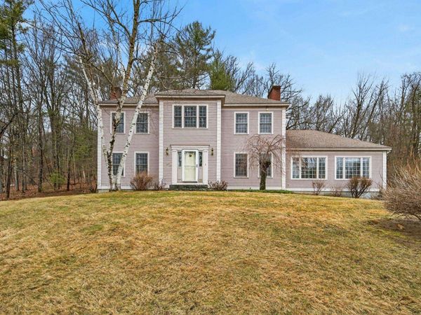 31 Gage Road, Bedford, NH 03110