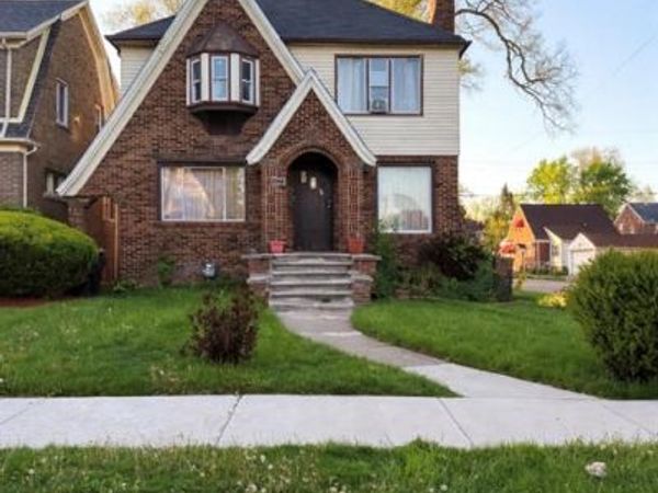 11101 College Street, Detroit, Mi 48205