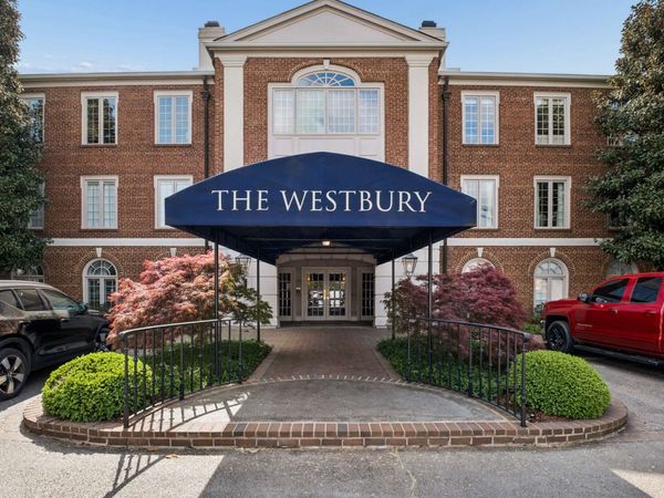 3737 West End Ave , Unit 105, Nashville, TN 37205