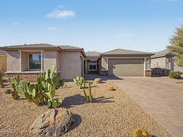 2522 E NOVAK Way, Phoenix, AZ 85042