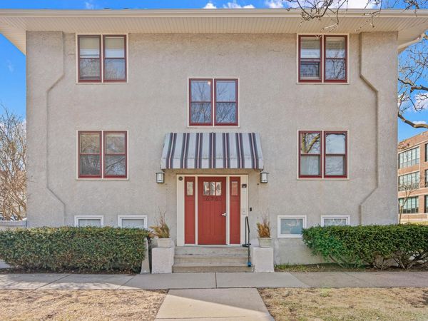 676 Ashland Avenue, Unit 1, Saint Paul, MN 55104