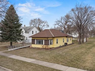 210 Haarfager Avenue N, Canby, MN 56220