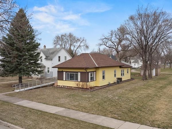 210 Haarfager Avenue N, Canby, MN 56220