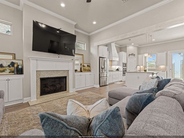 5159 Black River Rd, Darrow, LA 70725