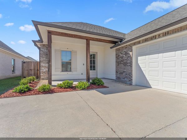 5159 Black River Rd, Darrow, LA 70725