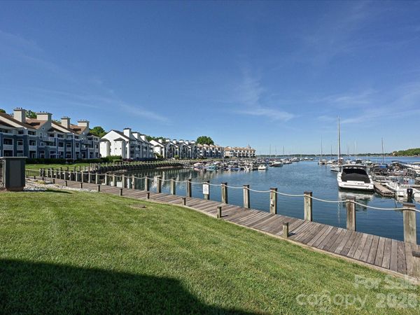 17528 Tuscany Lane, Cornelius, NC 28031