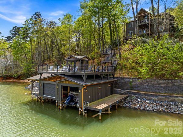 402 Holmstead Drive , Lake Lure, NC 28746