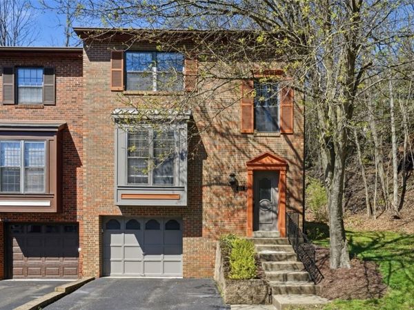 604 Briarleaf Dr, Pittsburgh, PA 15205