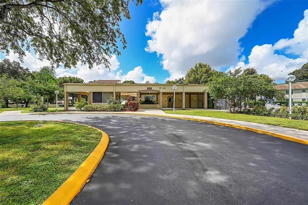 117 Gardens Drive, Unit 204, Pompano Beach, FL 33069 Photo