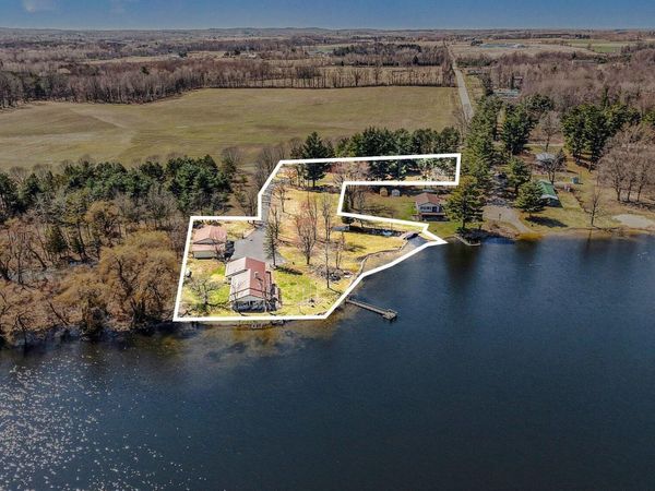 11235 W Broomfield Road, Remus, MI 49340