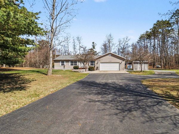 1130 N Brookridge Road, Ludington, MI 49431