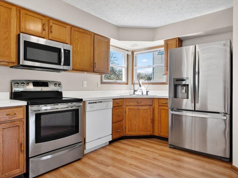 683 Scioto Meadows Boulevard, Grove City, OH 43123 Photo 18