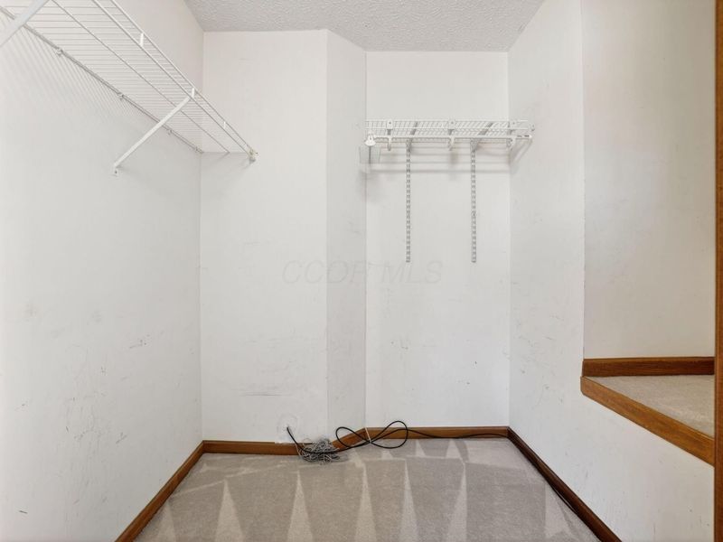 683 Scioto Meadows Boulevard, Grove City, OH 43123 Photo 25