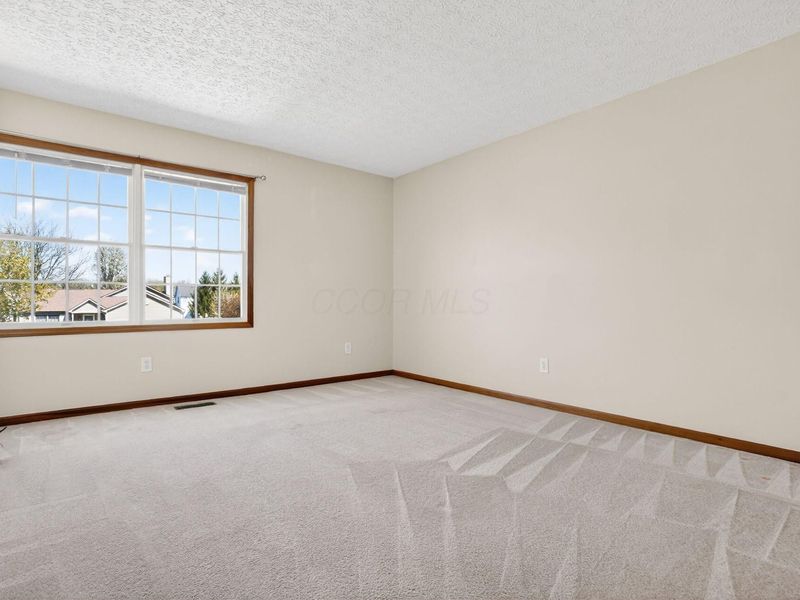 683 Scioto Meadows Boulevard, Grove City, OH 43123 Photo 29