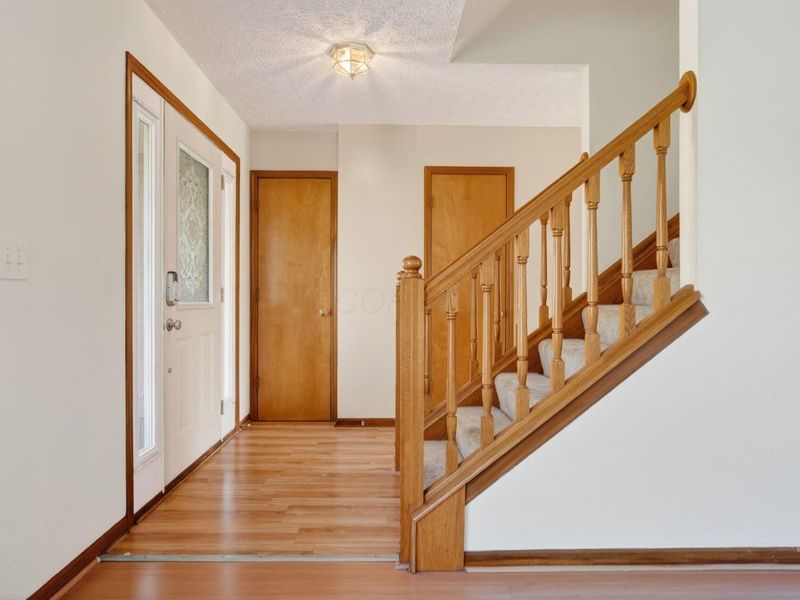 683 Scioto Meadows Boulevard, Grove City, OH 43123 Photo 7