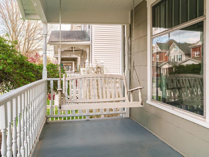 209 E Morrill Avenue, Columbus, OH 43207 Photo 2