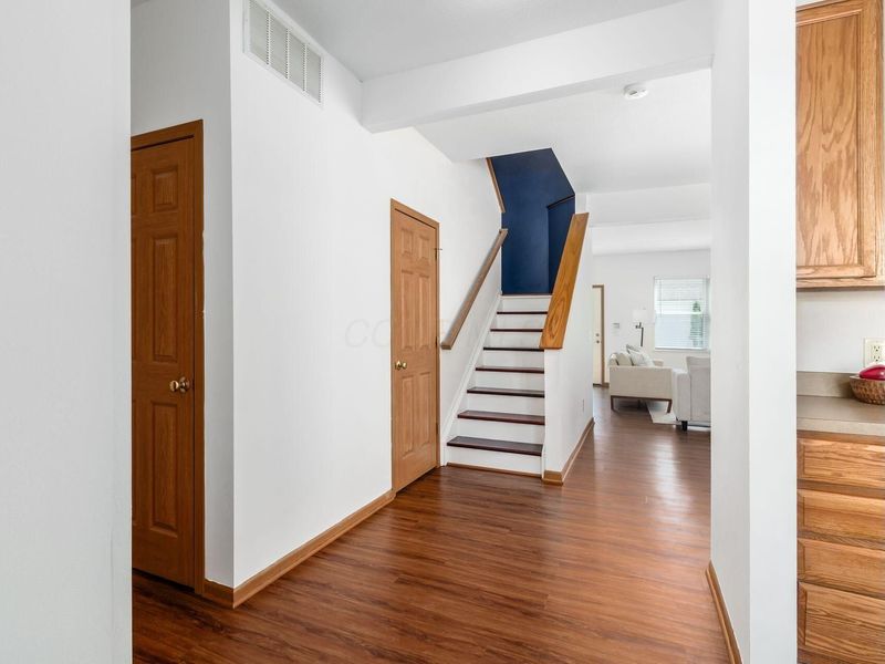 3731 Grimes Drive, Columbus, OH 43204 Photo 4