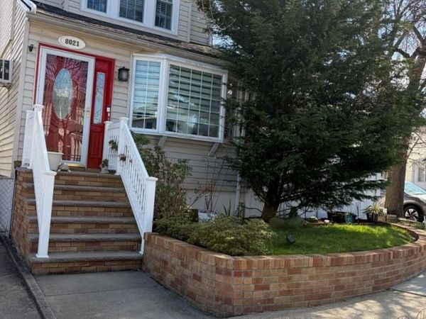 8021 62nd Street, Glendale, NY 11385