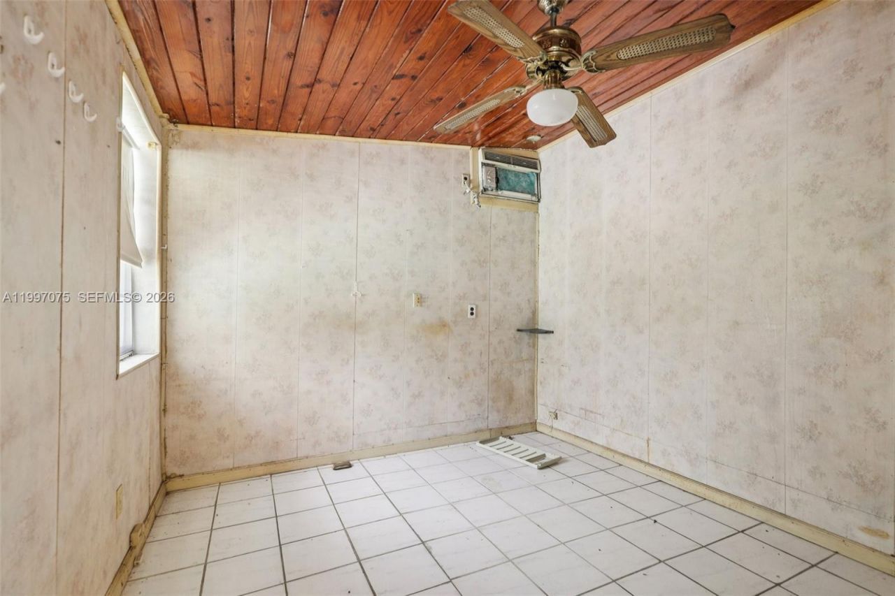 1611 NE 42nd Ct , Pompano Beach, FL 33064 Photo