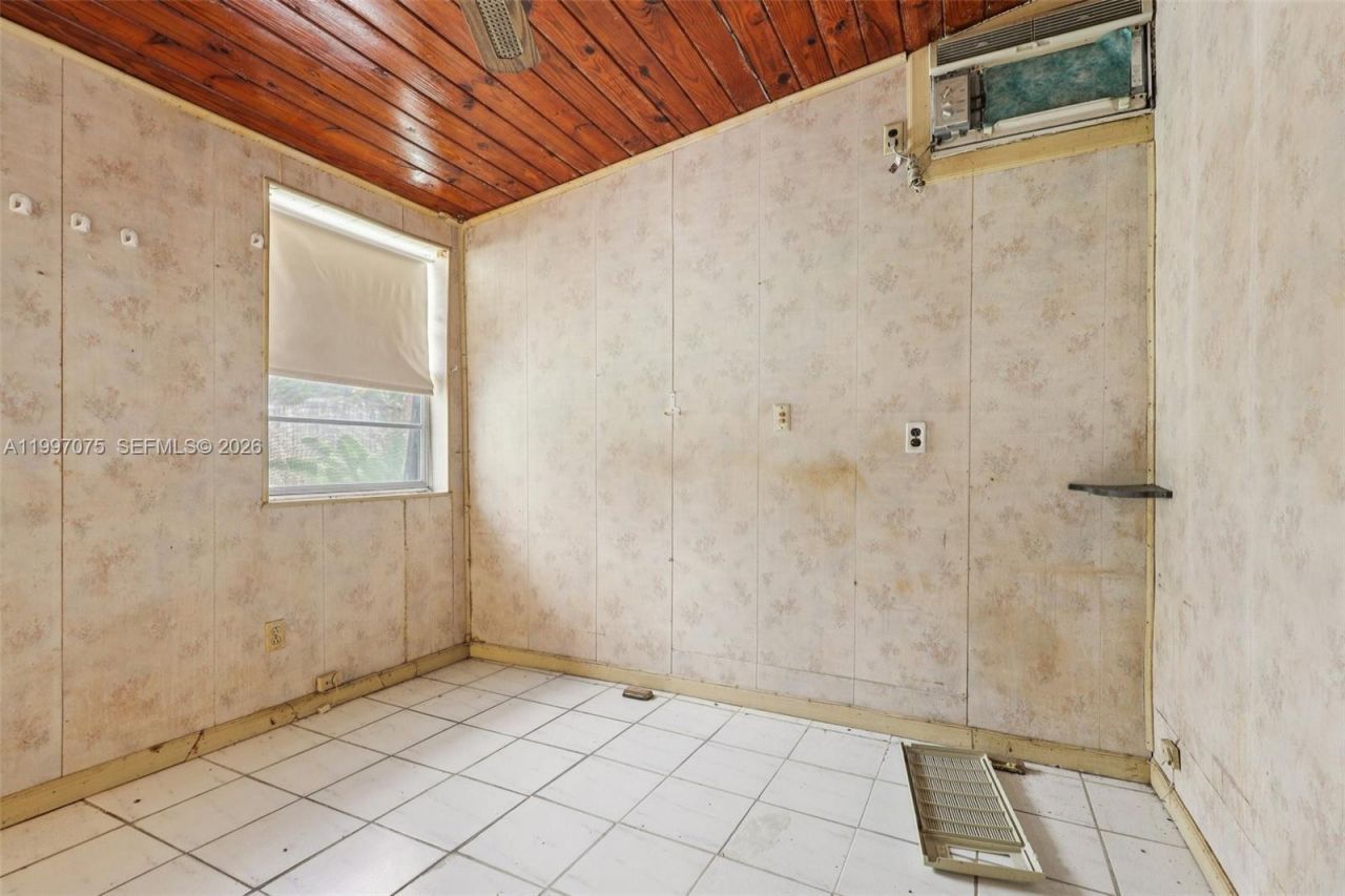 1611 NE 42nd Ct , Pompano Beach, FL 33064 Photo