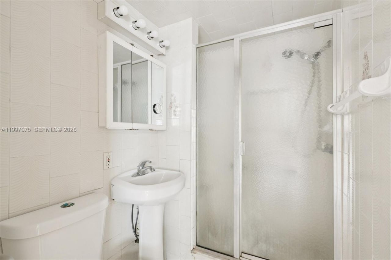 1611 NE 42nd Ct , Pompano Beach, FL 33064 Photo