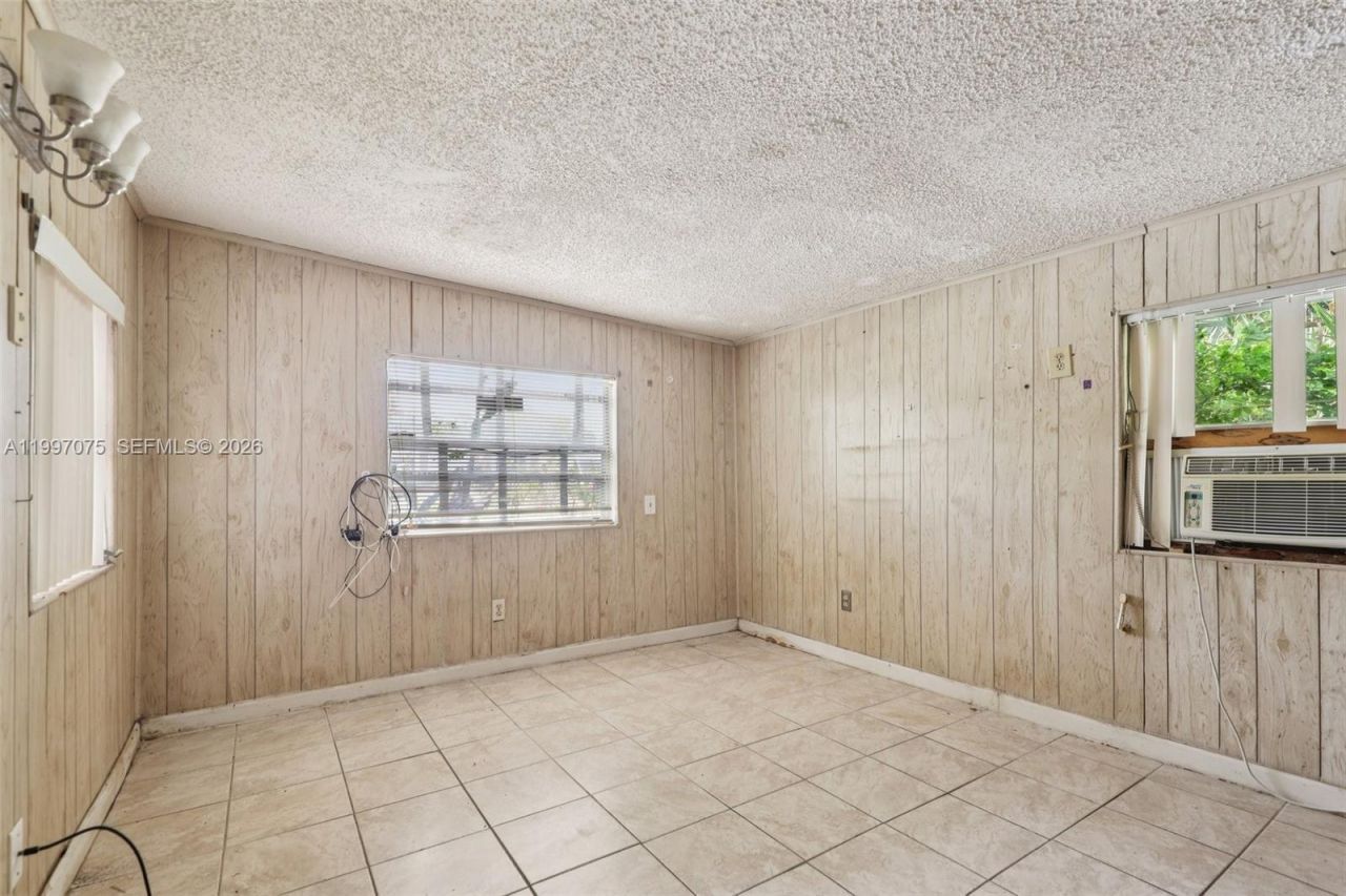 1611 NE 42nd Ct , Pompano Beach, FL 33064 Photo