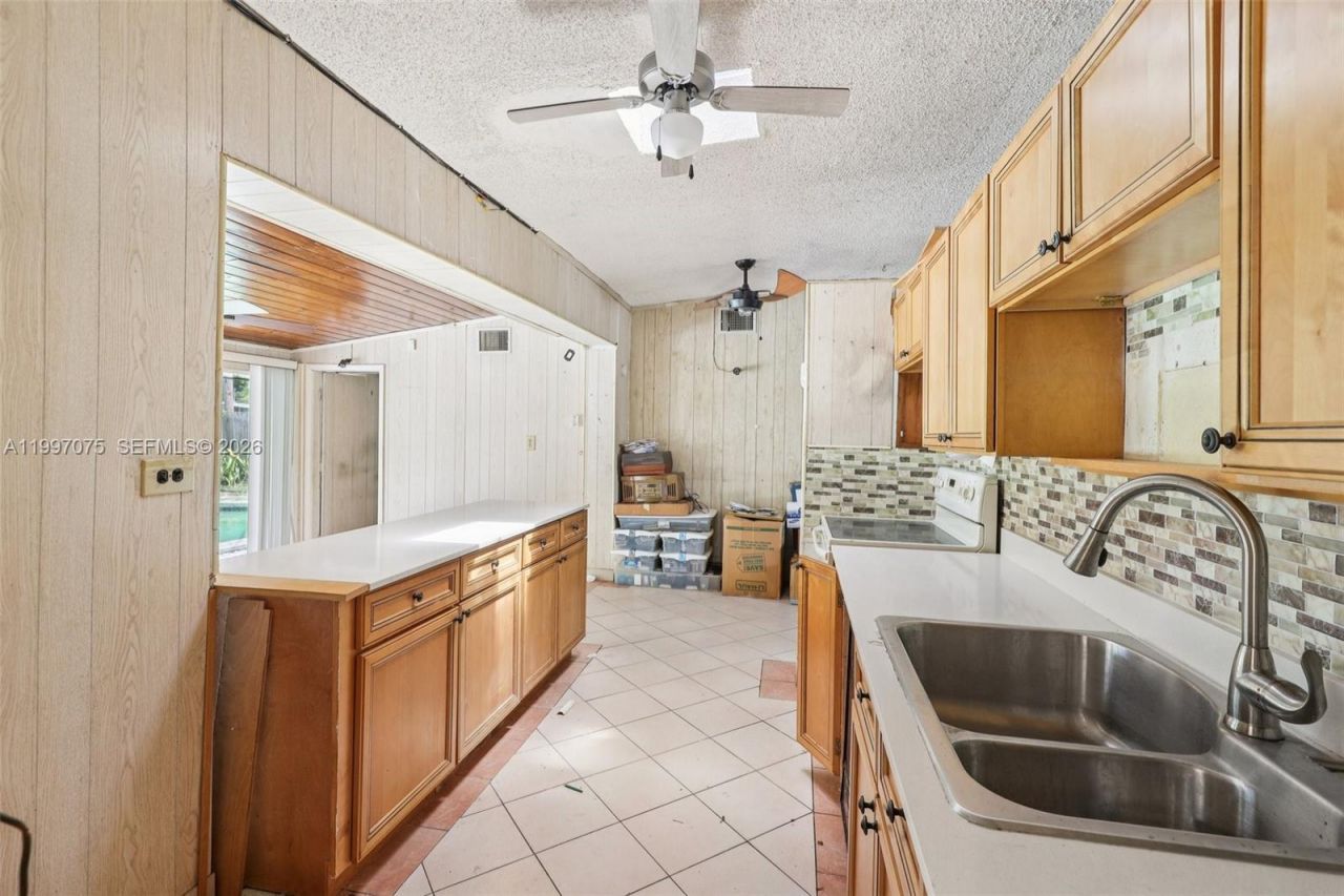 1611 NE 42nd Ct , Pompano Beach, FL 33064 Photo