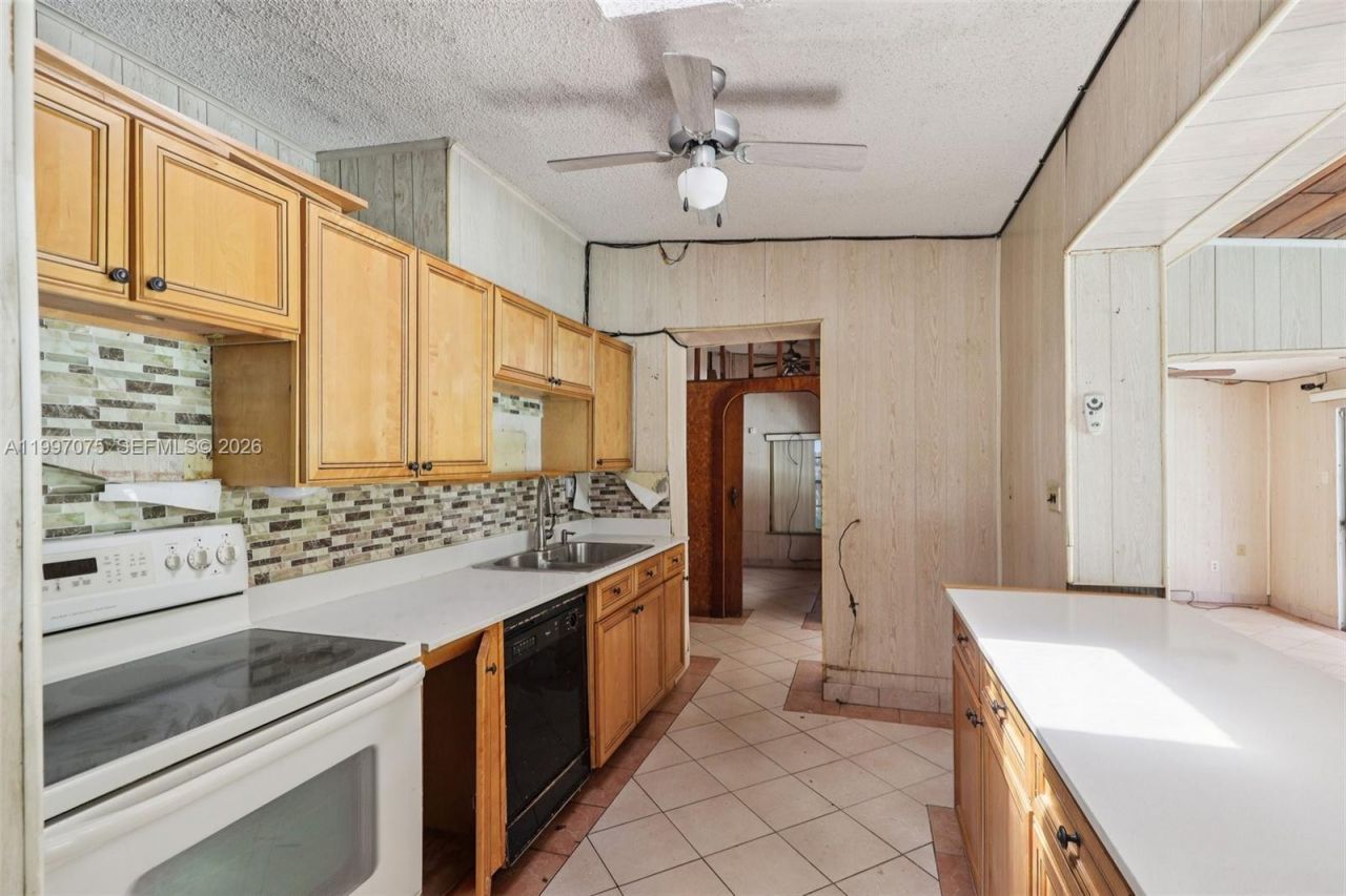 1611 NE 42nd Ct , Pompano Beach, FL 33064 Photo