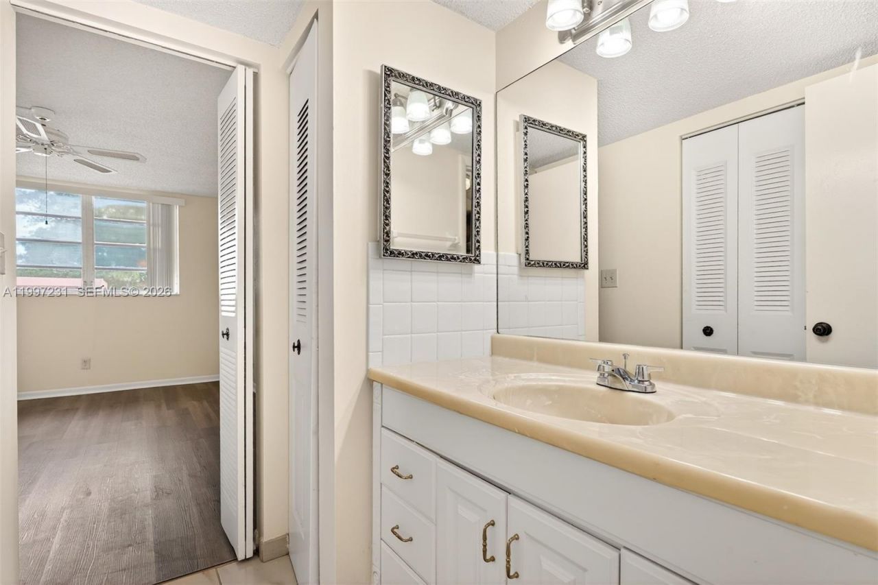 5801 NW 62nd Ave, Unit 106, Tamarac, FL 33319 Photo