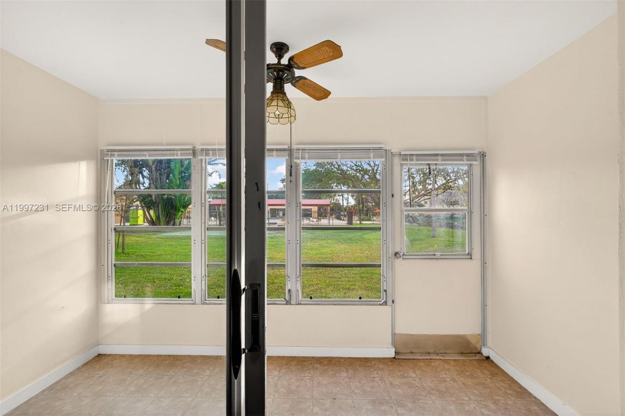 5801 NW 62nd Ave, Unit 106, Tamarac, FL 33319 Photo