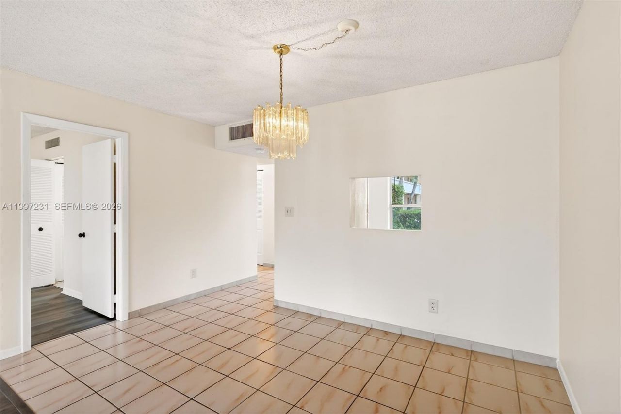 5801 NW 62nd Ave, Unit 106, Tamarac, FL 33319 Photo