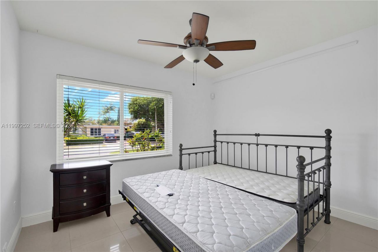 5901 SW 45th St, Miami, FL 33155 Photo