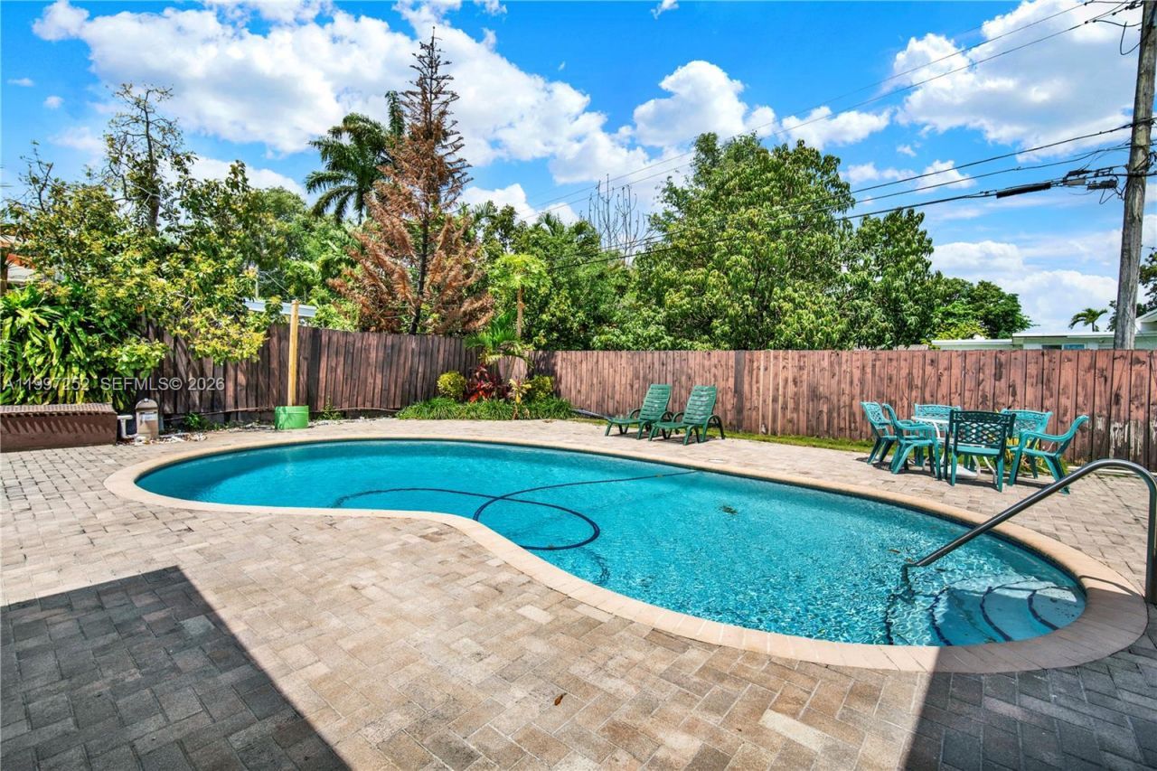 5901 SW 45th St, Miami, FL 33155 Photo