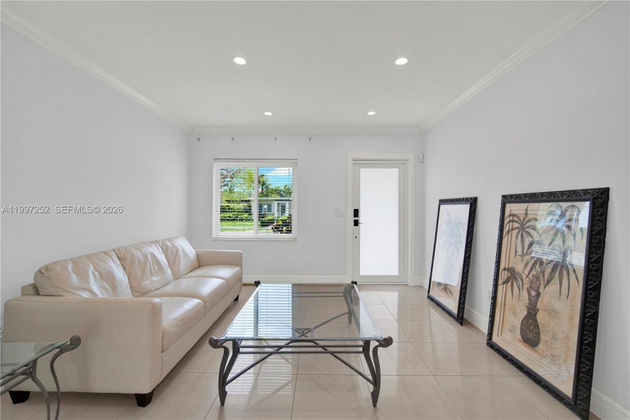 5901 SW 45th St, Miami, FL 33155 Photo